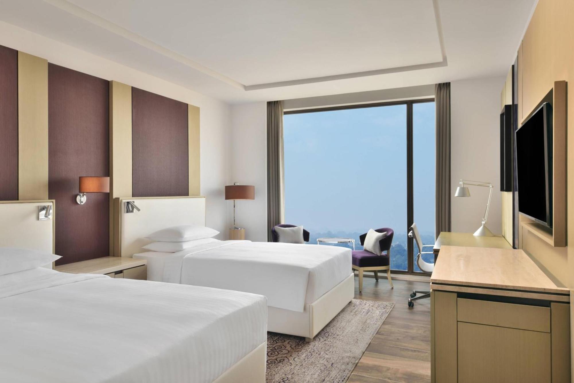 Hotel Courtyard By Marriott Siliguri Extérieur photo