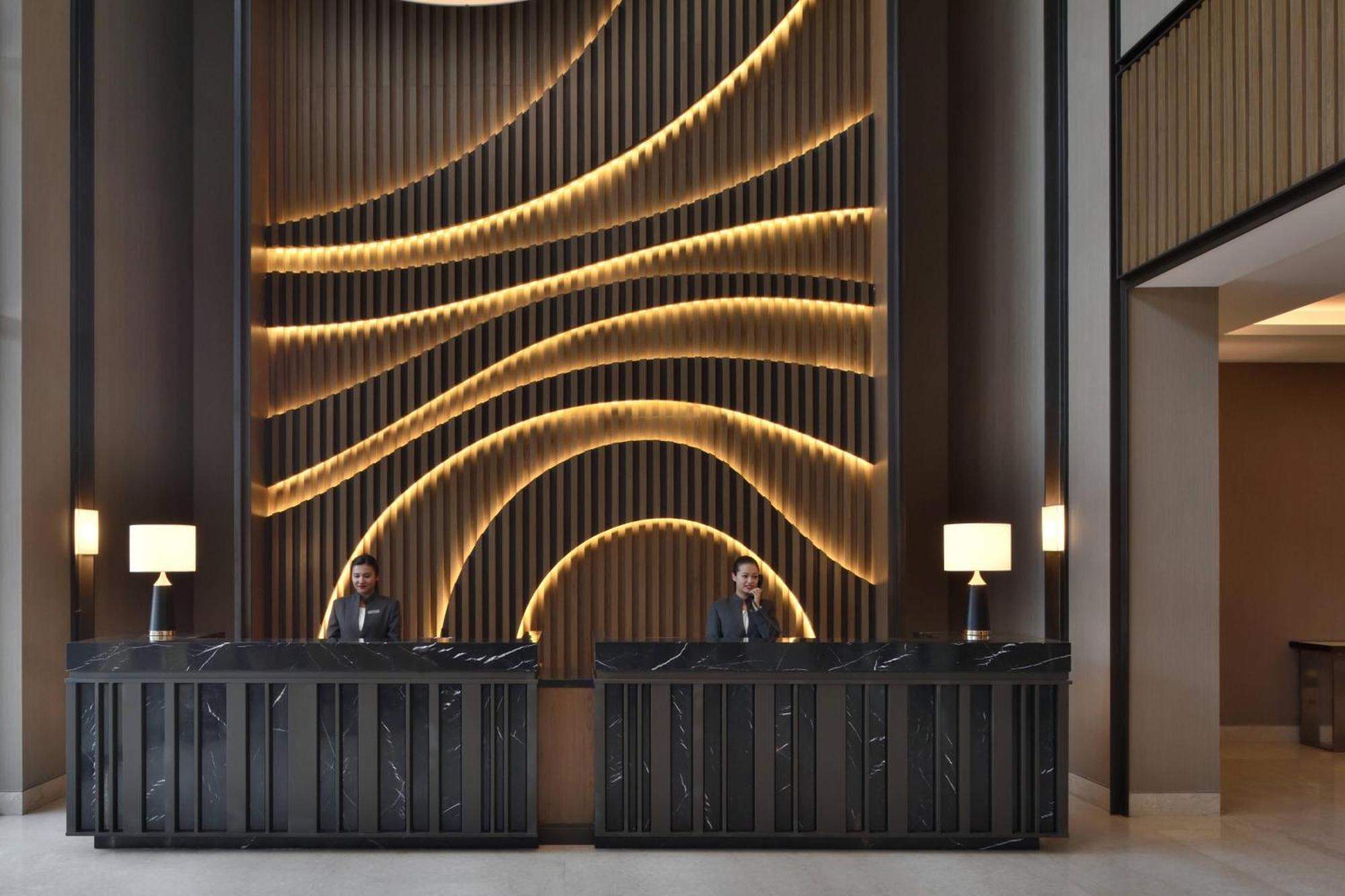 Hotel Courtyard By Marriott Siliguri Extérieur photo