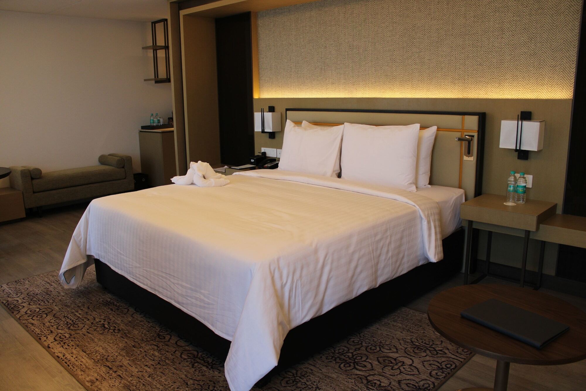 Hotel Courtyard By Marriott Siliguri Extérieur photo